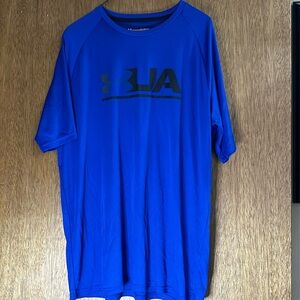 Men's Under Armour shirt